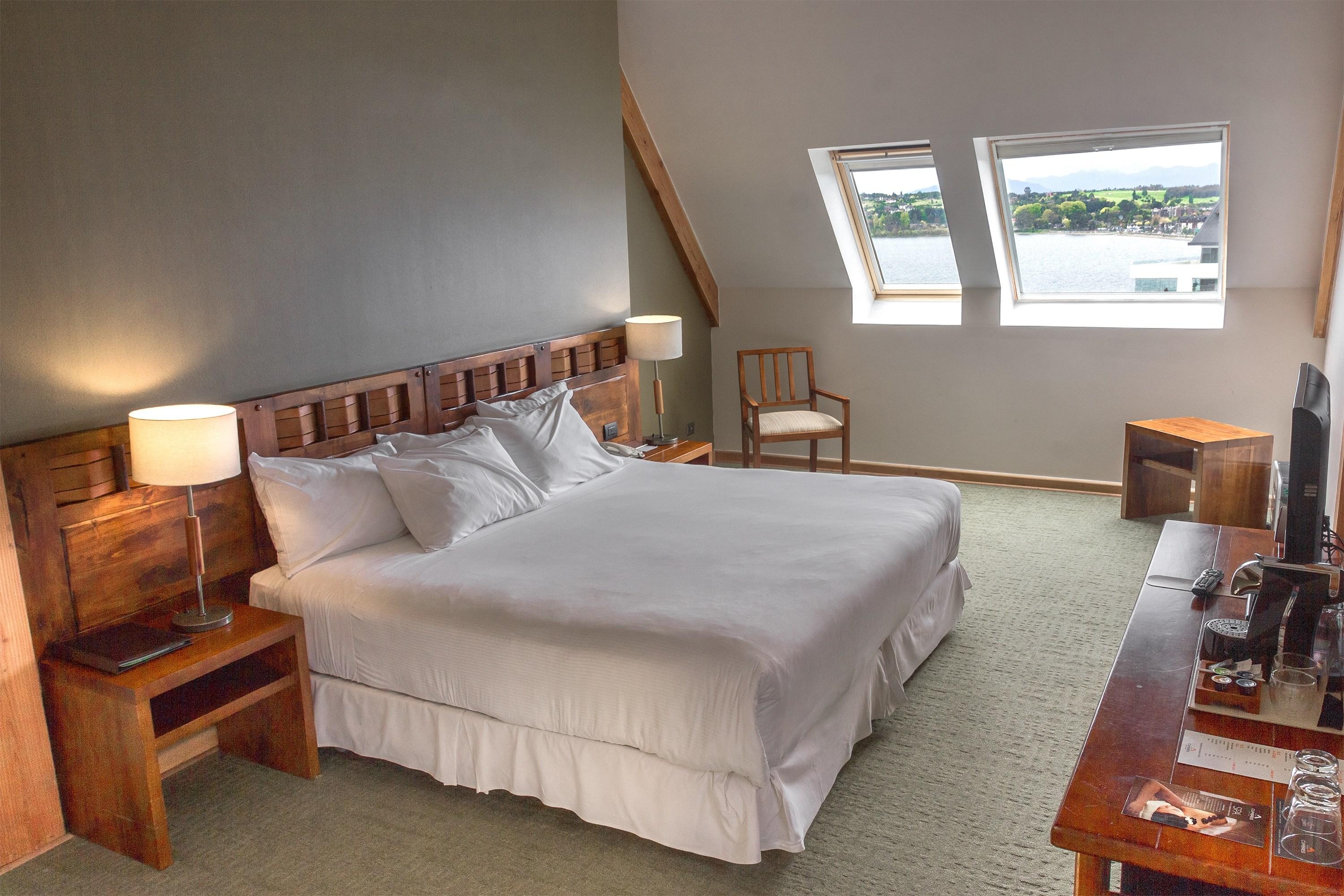 Wyndham Puerto Varas Pettra Exteriör bild