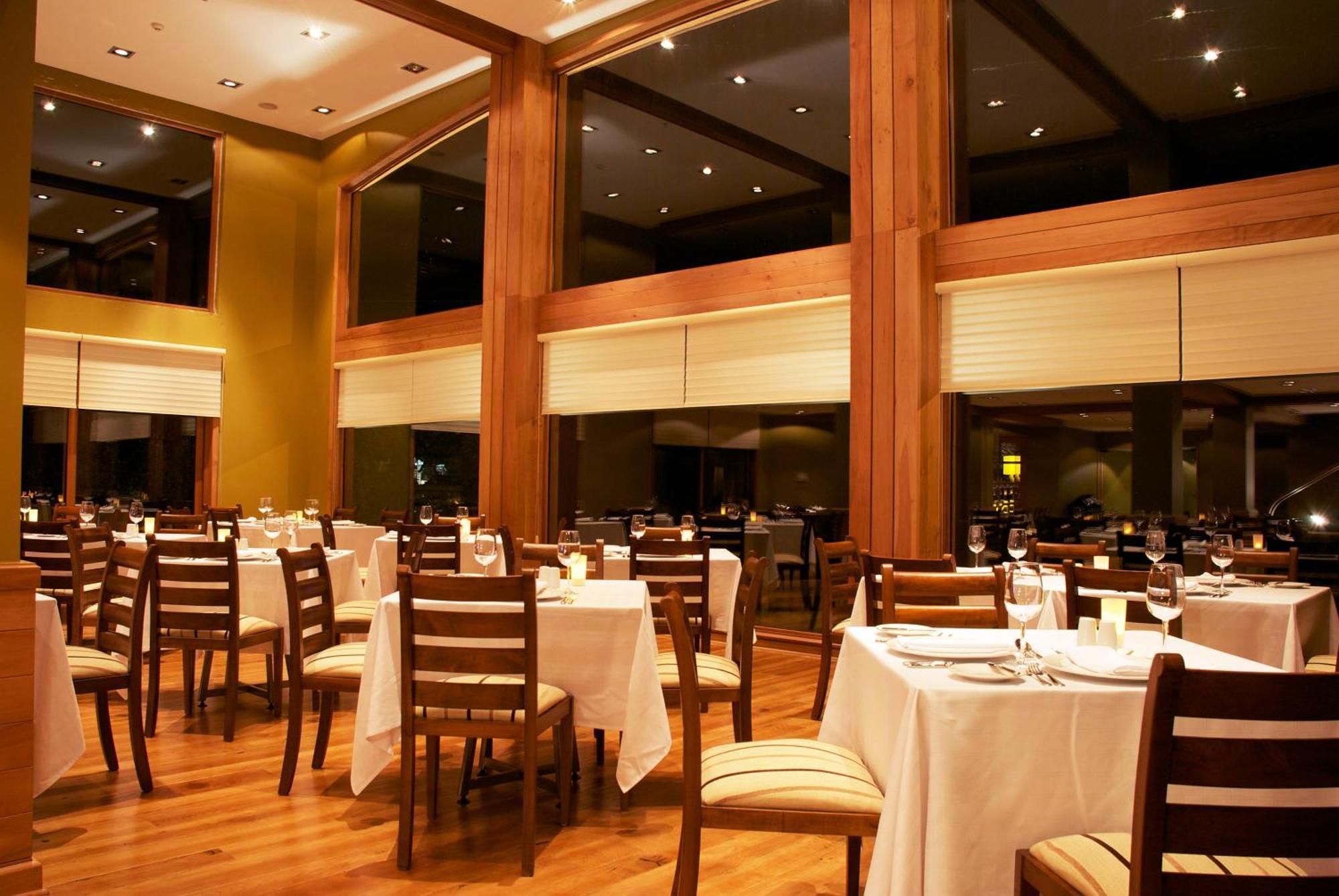 Wyndham Puerto Varas Pettra Restaurang bild Restaurant